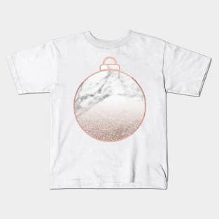 Rose gold Christmas bauble II Kids T-Shirt